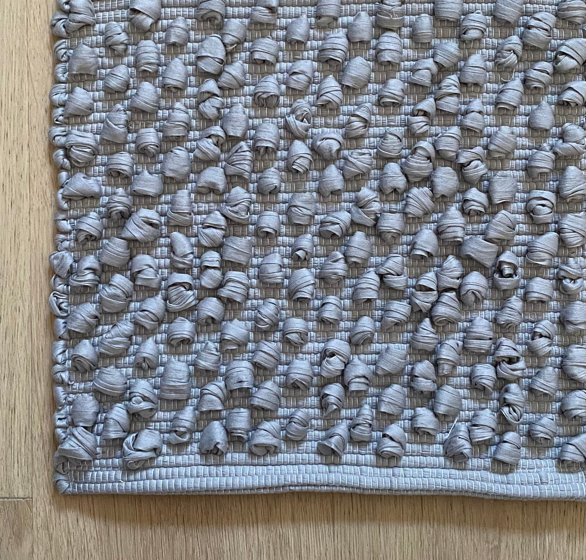 The Pebble Rug
