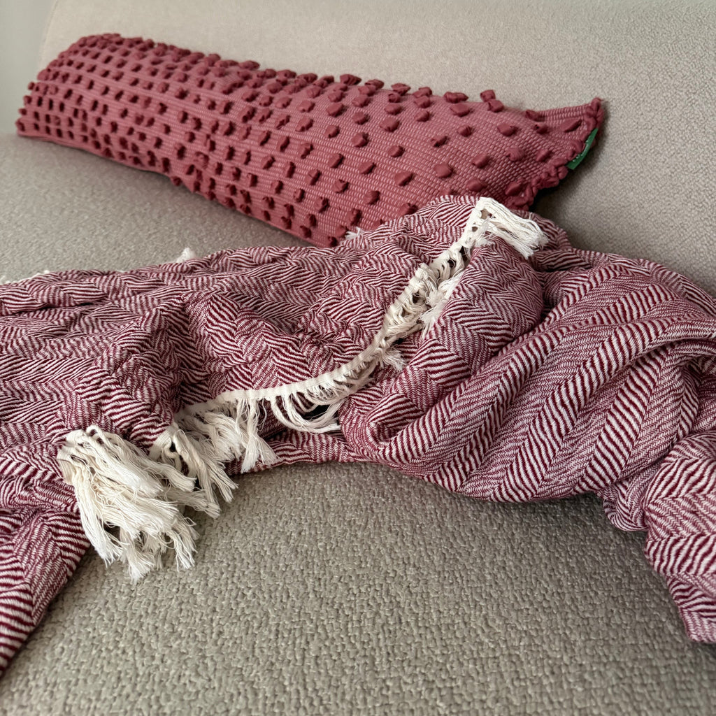 Cozy The Throw